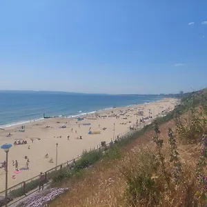  Apartment In Boscombe Close To