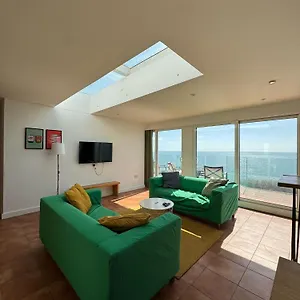  Apartment Panoramic Sea View Studio: Beachside Comfort For Three
